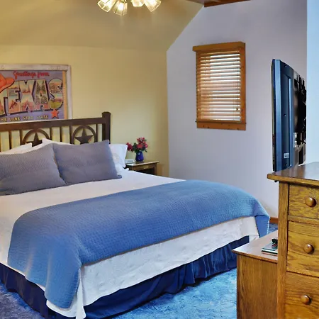 Gruene Cottages-3