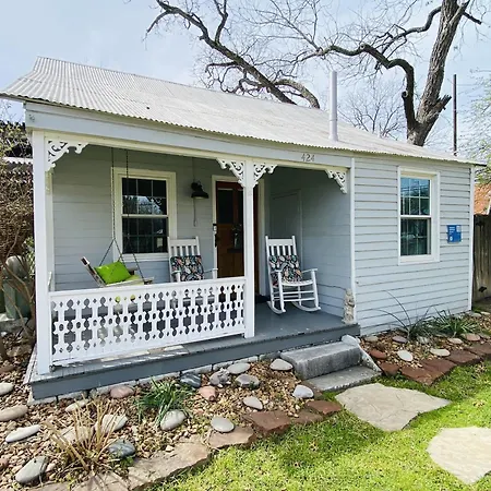 Comal Inn-3